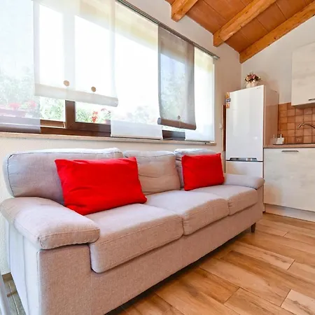 Apartment Fuer 5 Personen Ca 50 Qm In Medulin, Istrien Suedkueste Von Istrien